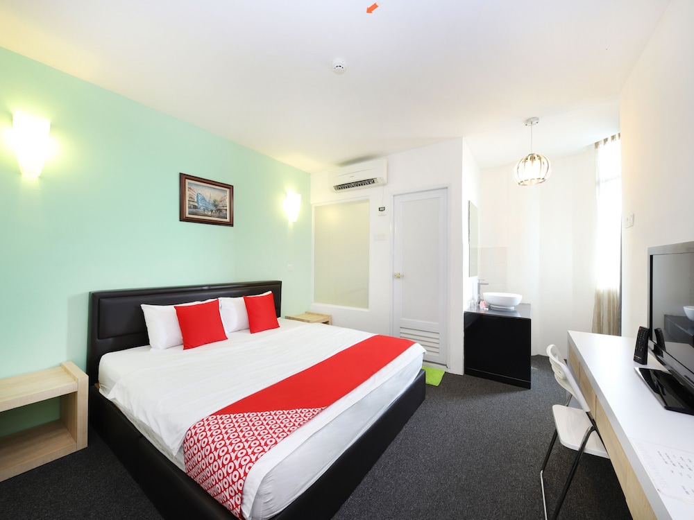 OYO 442 Marvelton Hotel 30/41
