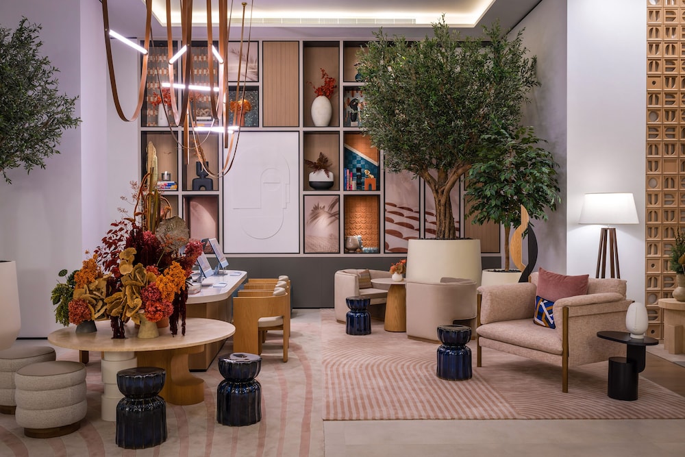 Vida Dubai Marina Yacht Club 51/68