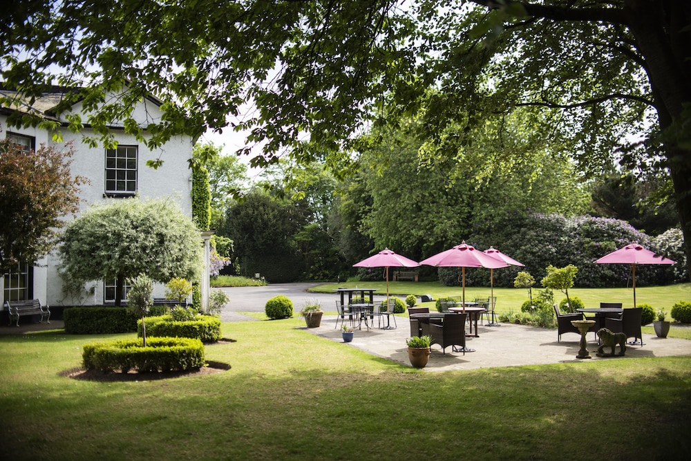 Statham Lodge Hotel 44/50