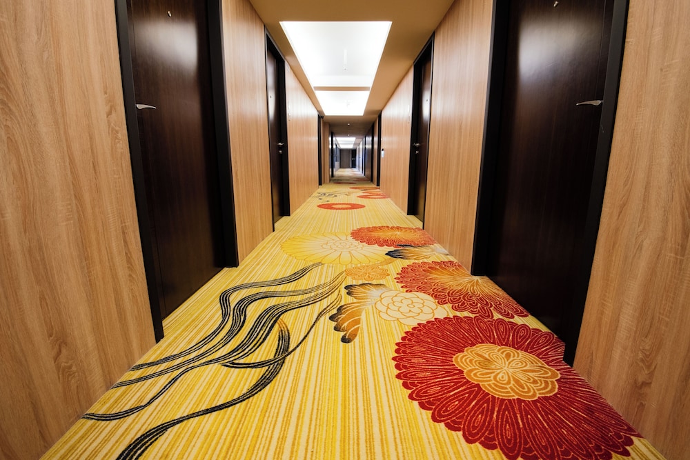 Aeris International Hotel 27/61