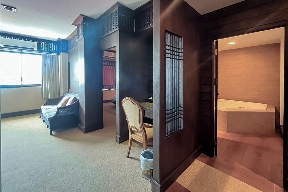 RueanPhae Royal Park Hotel 37/50