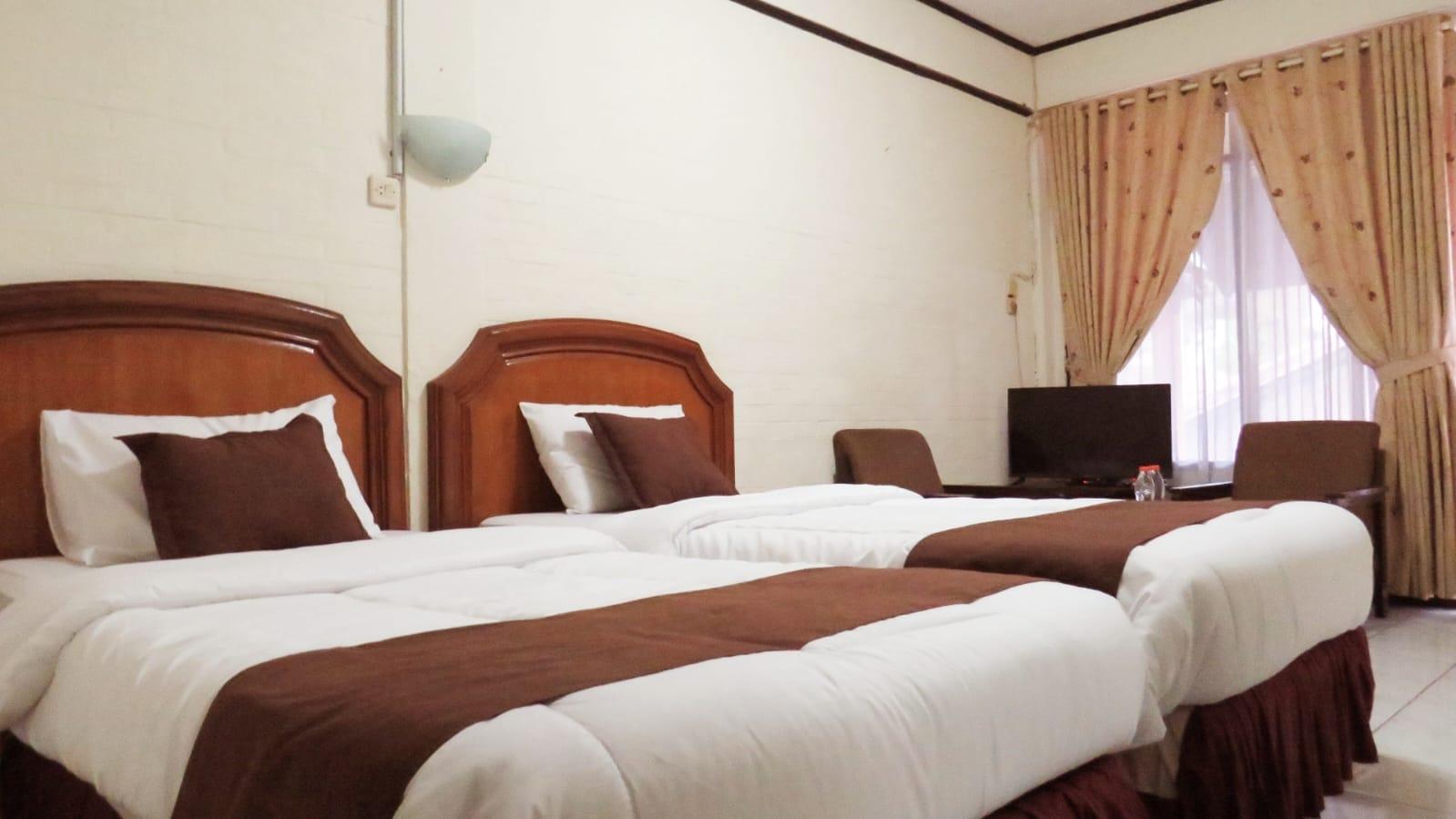 Hotel Ciloto Indah Permai 13/45