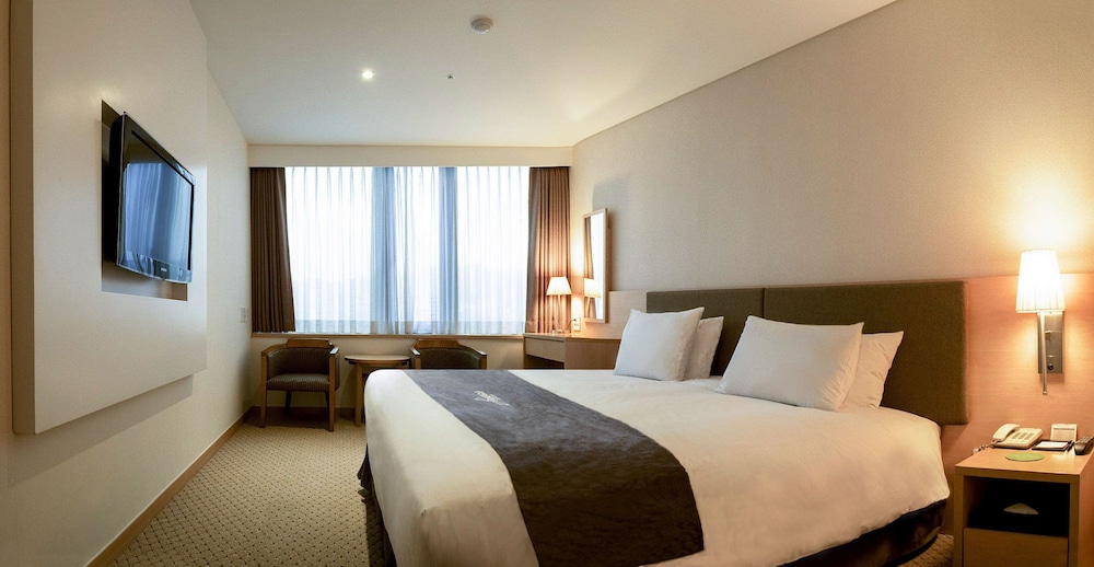 DELUXE, DOUBLE BED