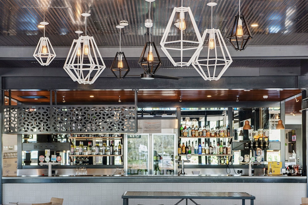 Berri Hotel 40/63