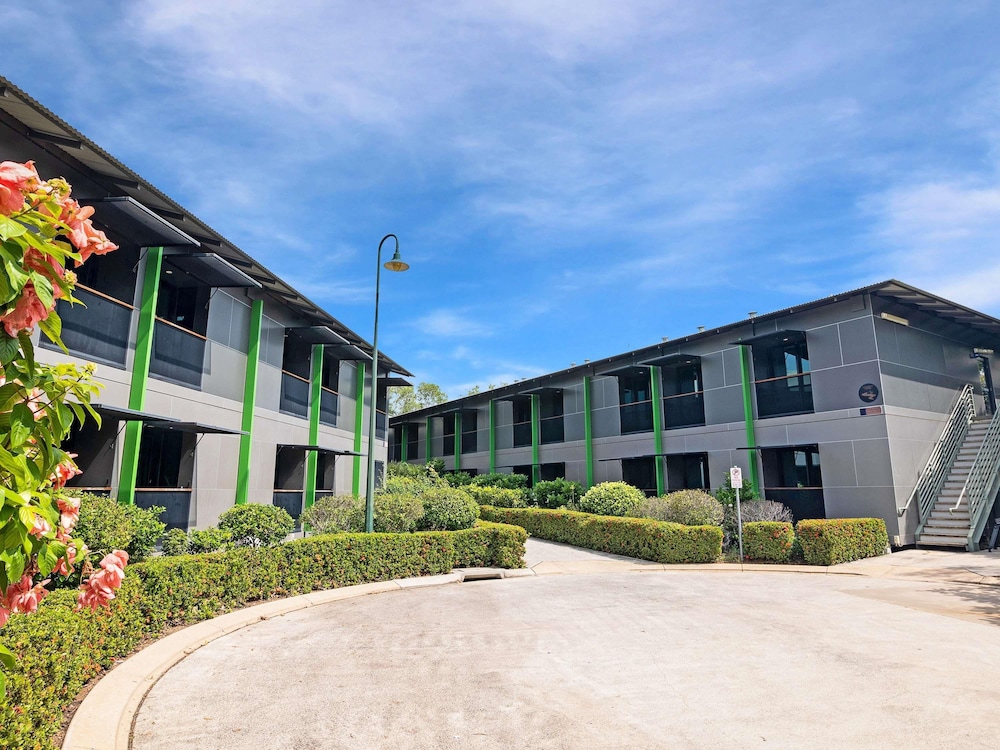 Ibis Darwin Airport Hotel 6/45