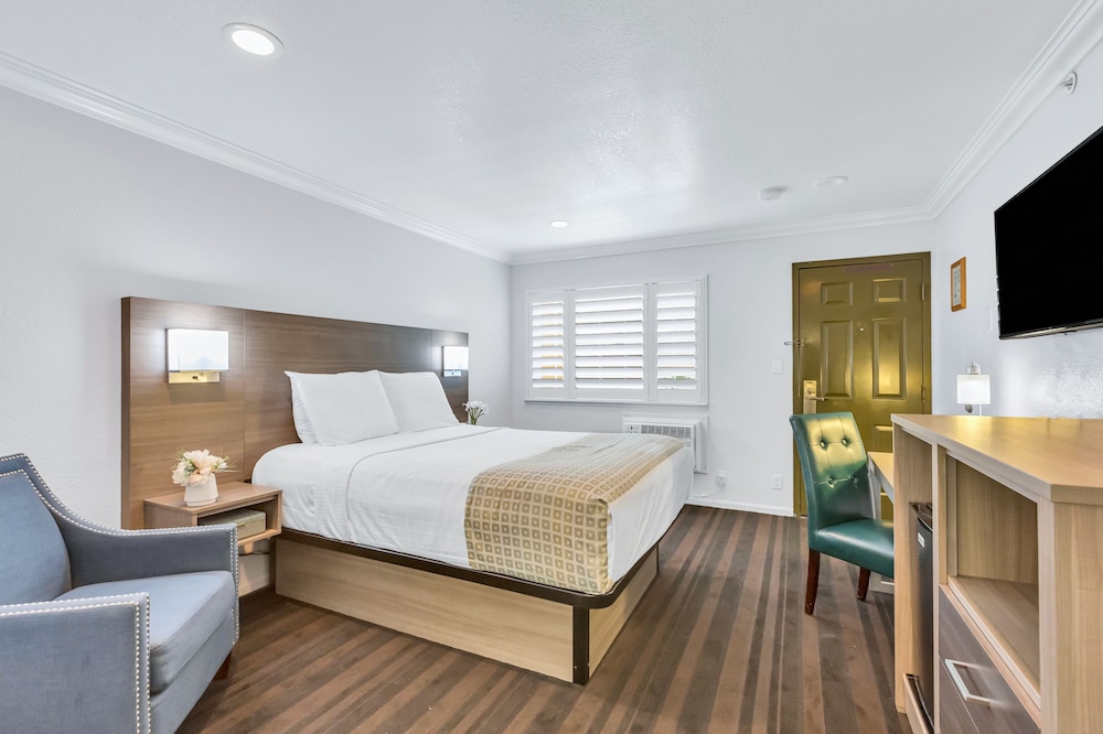 Napa Valley Hotel Suites 16/79