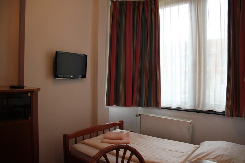 Hotel Wali 49/59