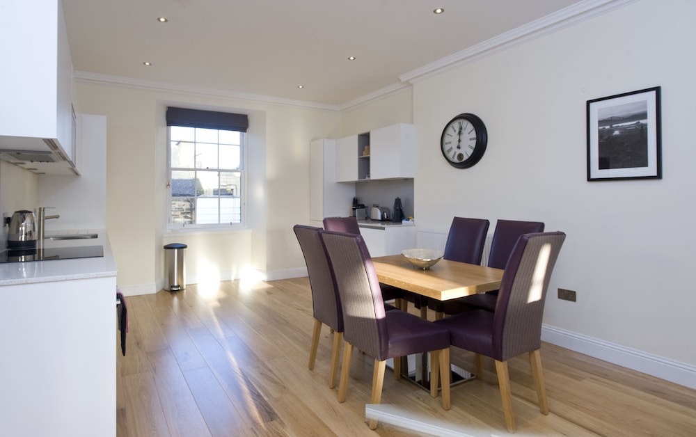Destiny Scotland - Princes St Residence 36/50