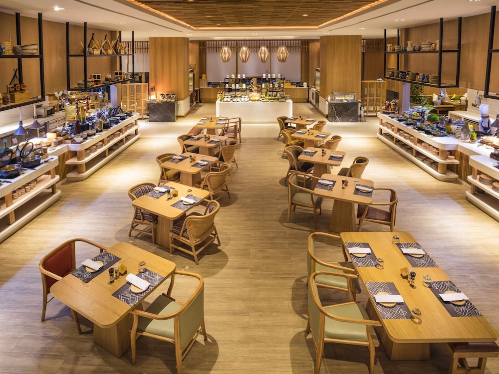 NOVOTEL HYDERABAD AIRPORT 53/71