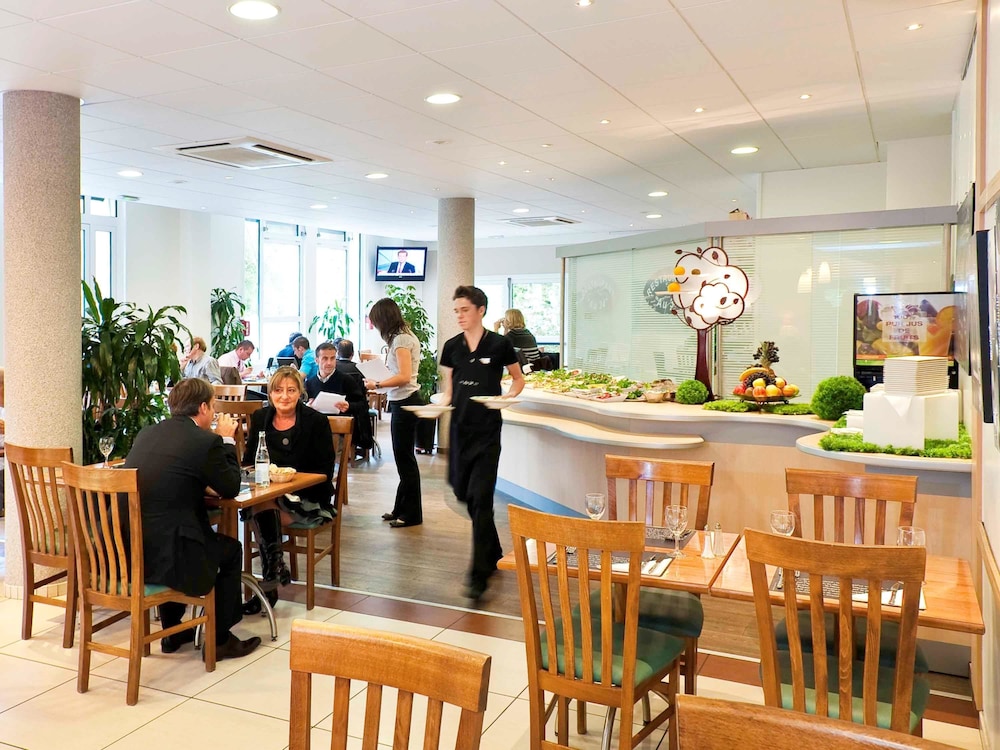 restaurant-cafeteria