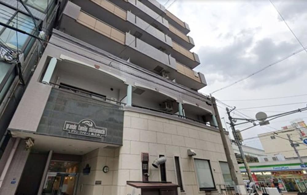 Grande Famille Shimanouchi Dotombori Condo 2/50