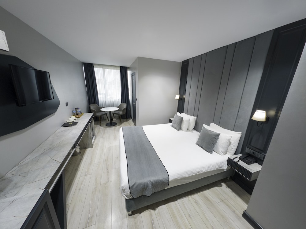 Express Plus Hotel 13/30