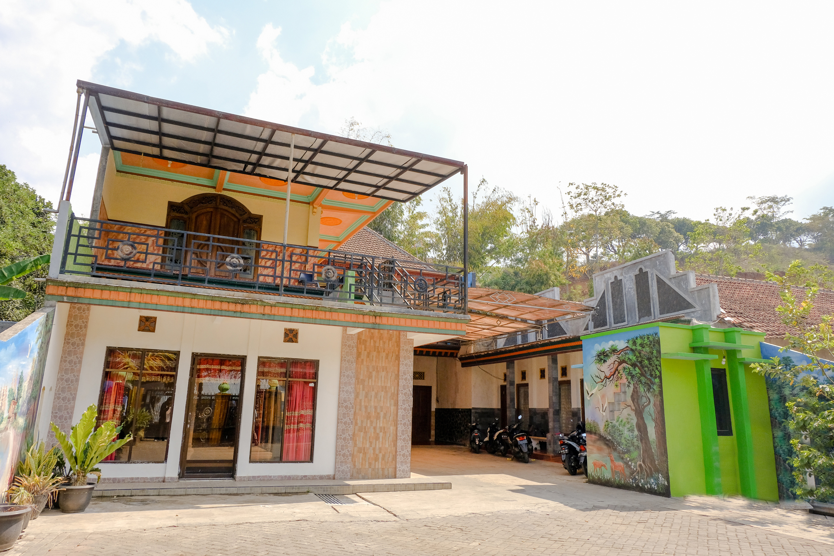 OYO 1689 Sumber Urip Family Homestay Syariah 2/22