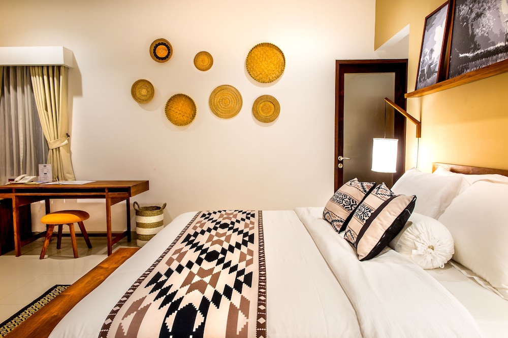 Utara Villas 24/71