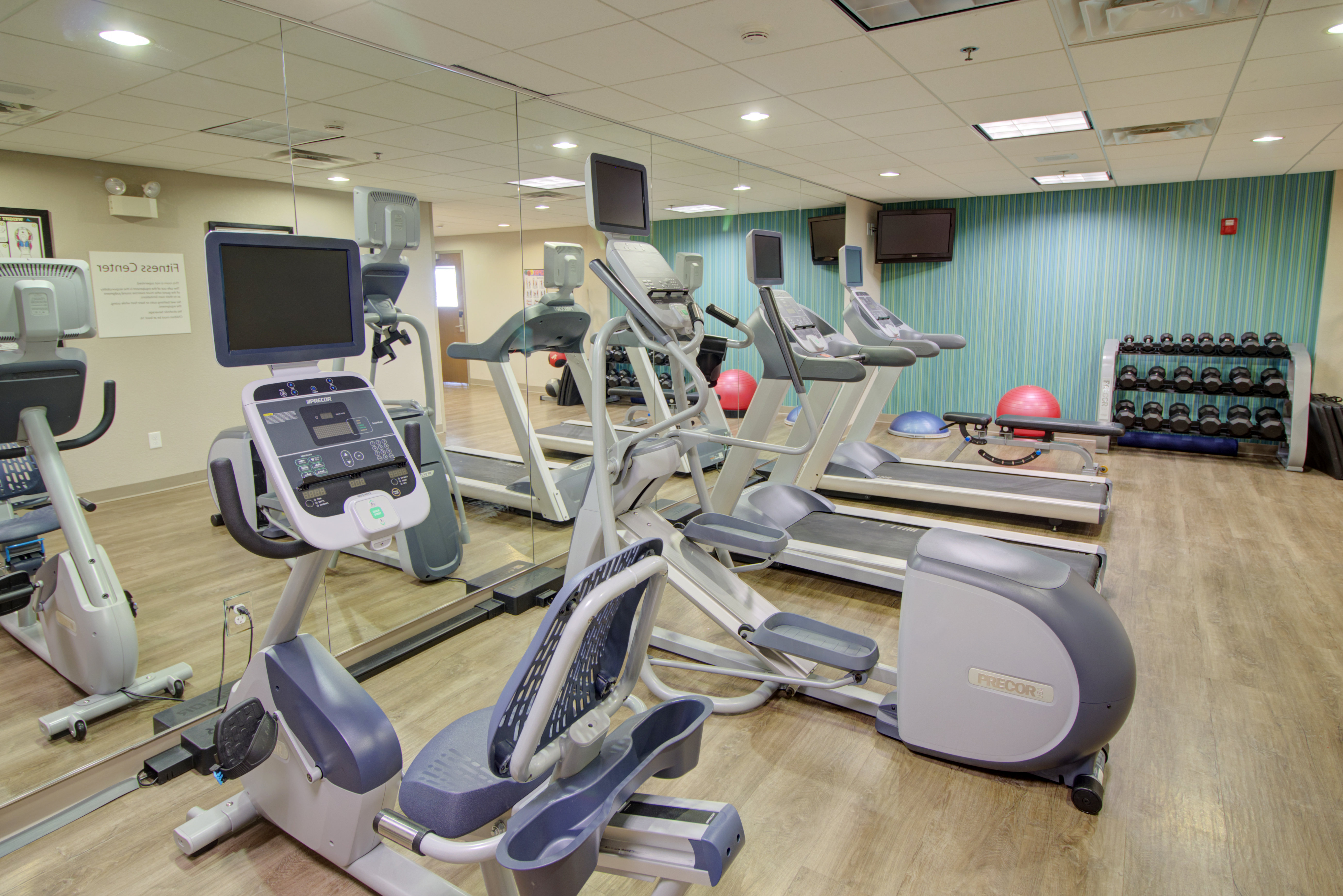 Holiday Inn Express Hotel And Suites Mankato East 45/76