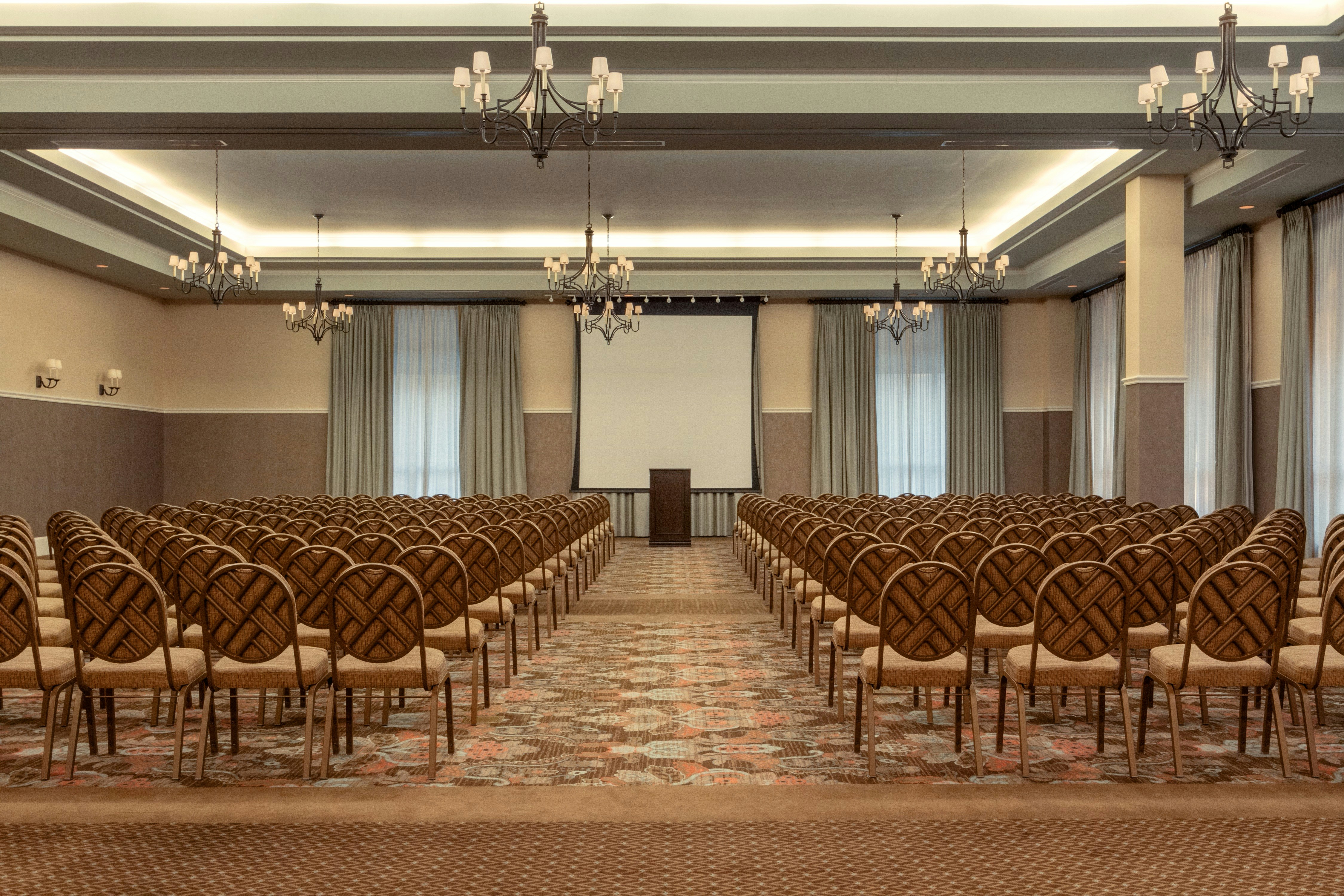 Embassy Suites by Hilton Savannah Historic District 27/35