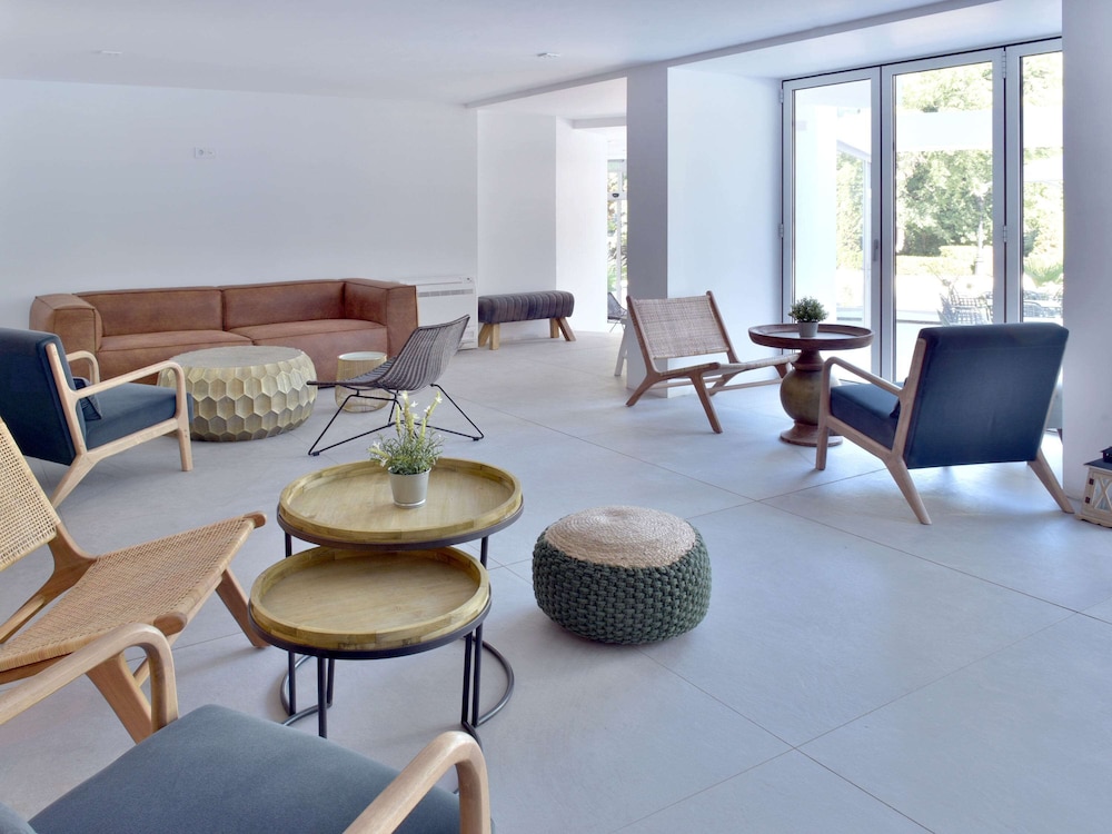 ibis Styles Golden Sands Roomer Hotel 29/45