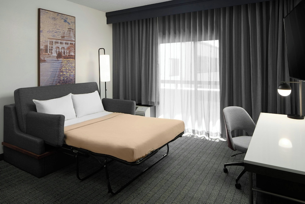 1 Bedroom, Suite