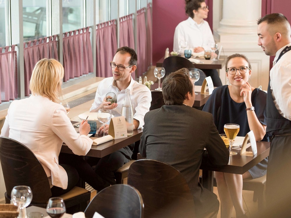 Mercure Lille Roubaix Grand Hotel 60/72