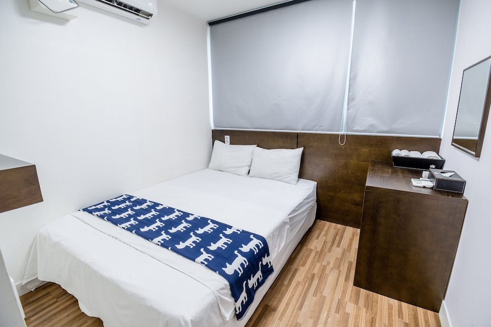 EKONOMY HOTEL HAEUNDAE 8/66
