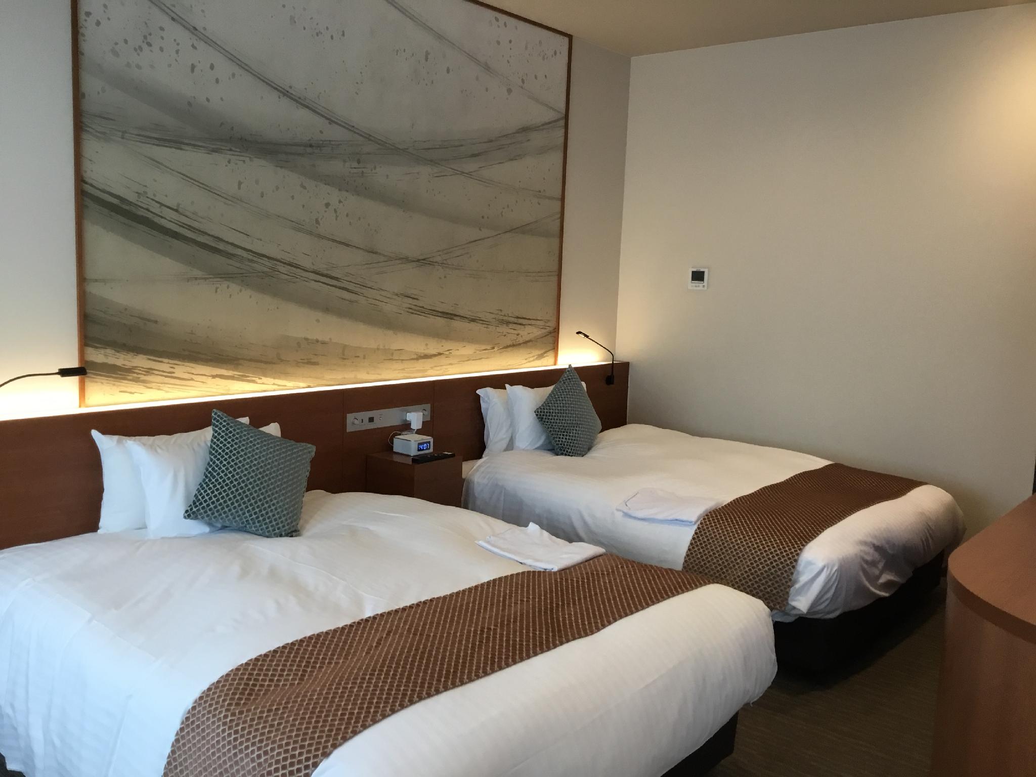 Deluxe, 2 Queen Beds, Bay View