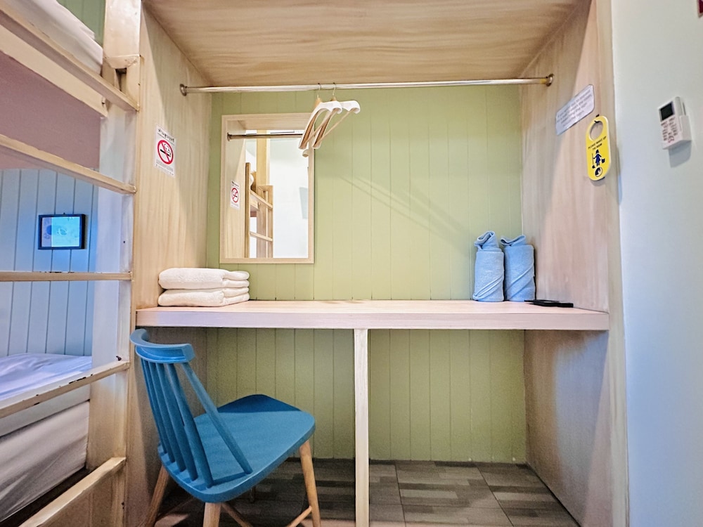 The Luna Hostel 24/50