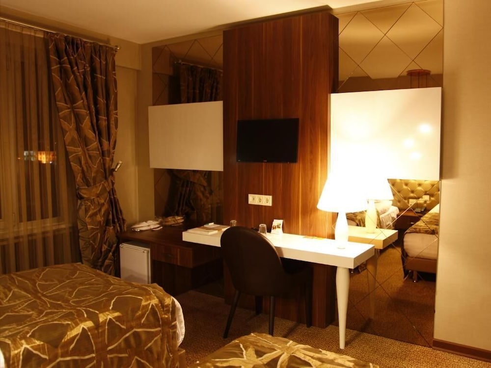 Feyzan Hotel 28/35