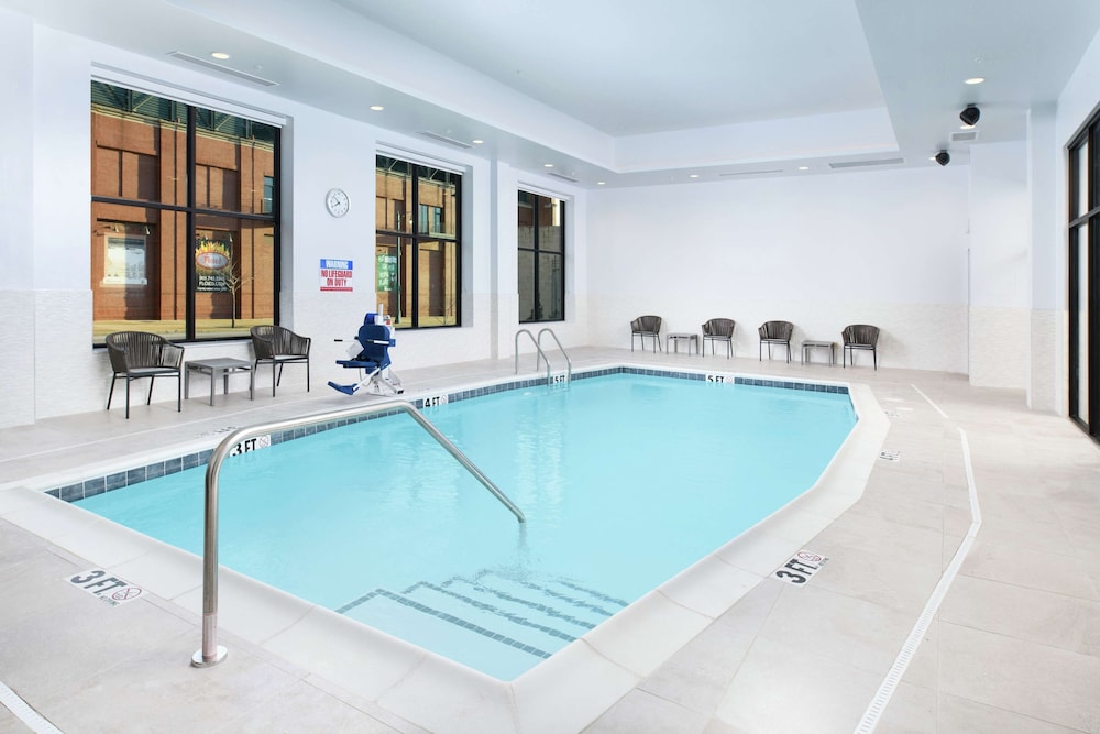 Hilton Garden Inn Memphis Downtown Beale Street 7/52