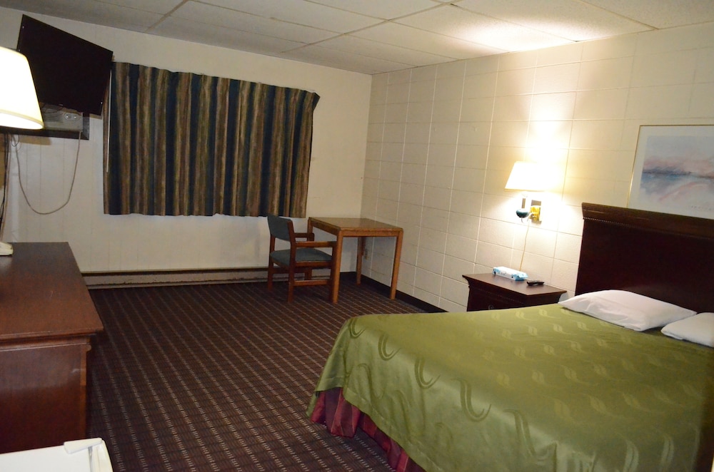 Grand Inn Fargo 10/32