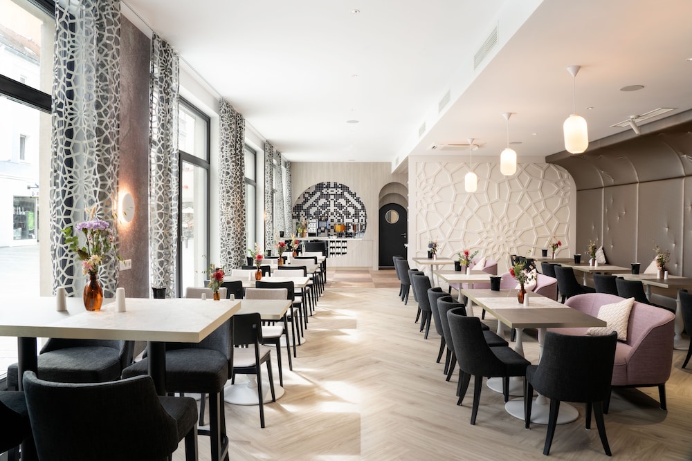 elaya hotel regensburg city center, Trademark by Wyndham 25/36