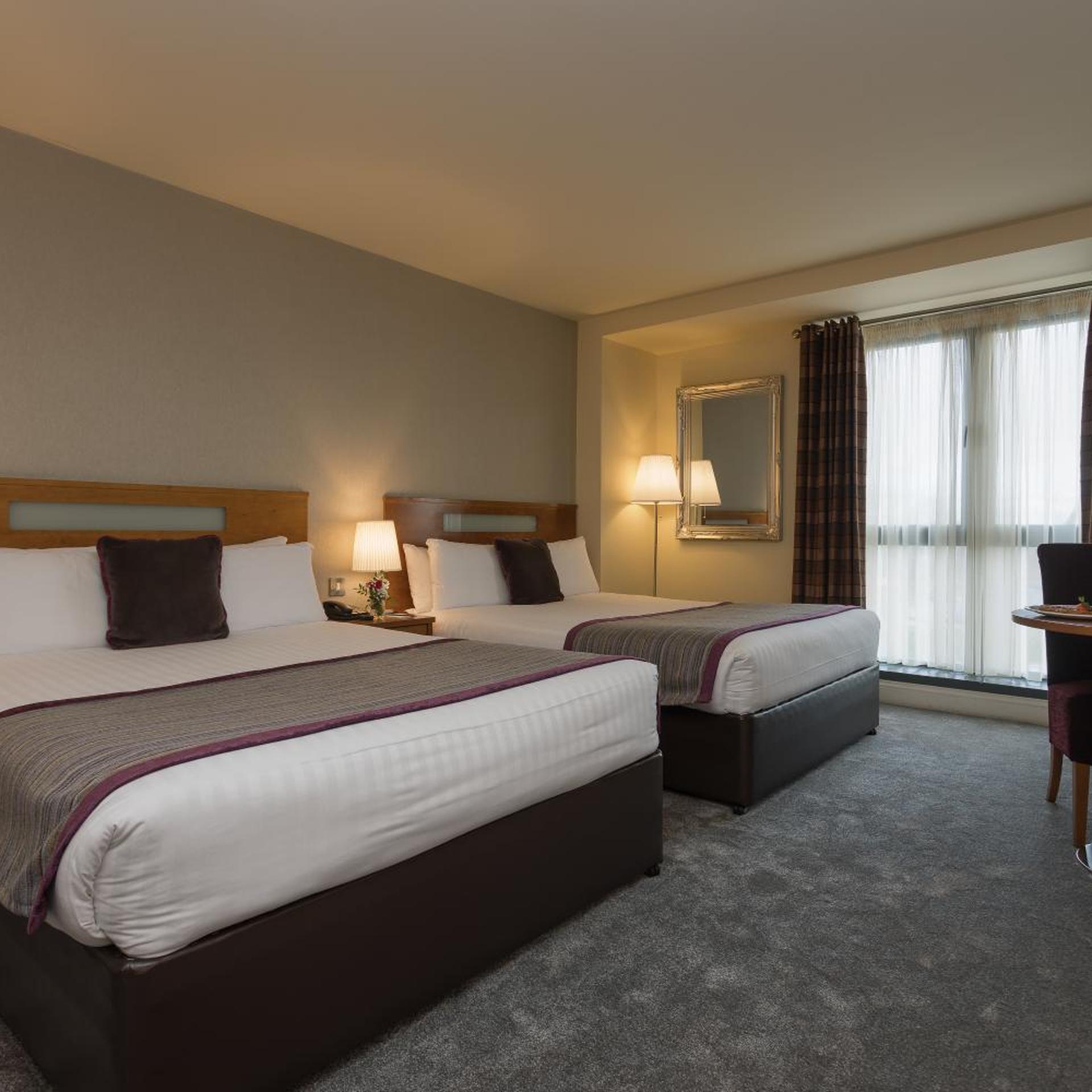 ROOM, SINGLE, DOUBLE BED