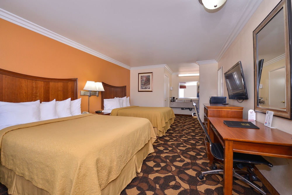 Quality Inn Lake Elsinore 23/51