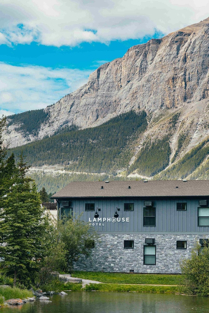 Lamphouse Hotel 39/49