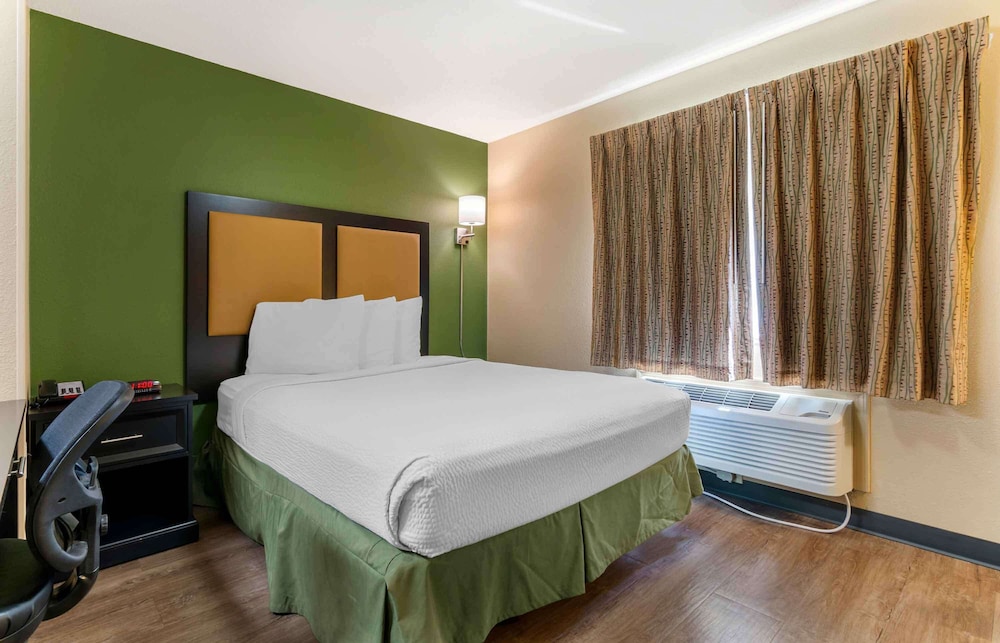 Extended Stay America - St. Louis - Earth City 21/62
