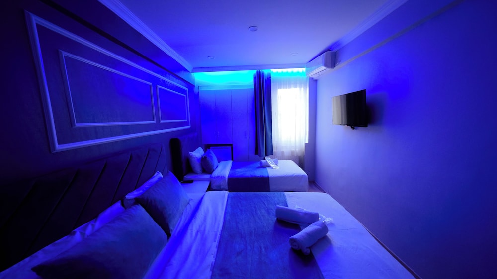 Bona Sera Hotel 11/50