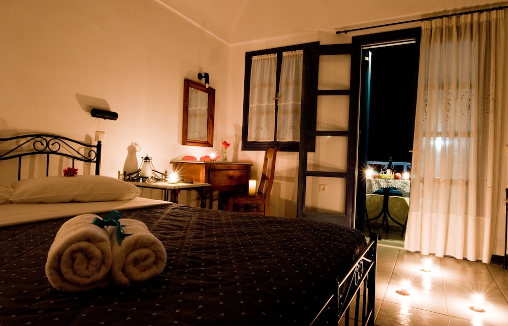 Irigeneia Hotel 49/71