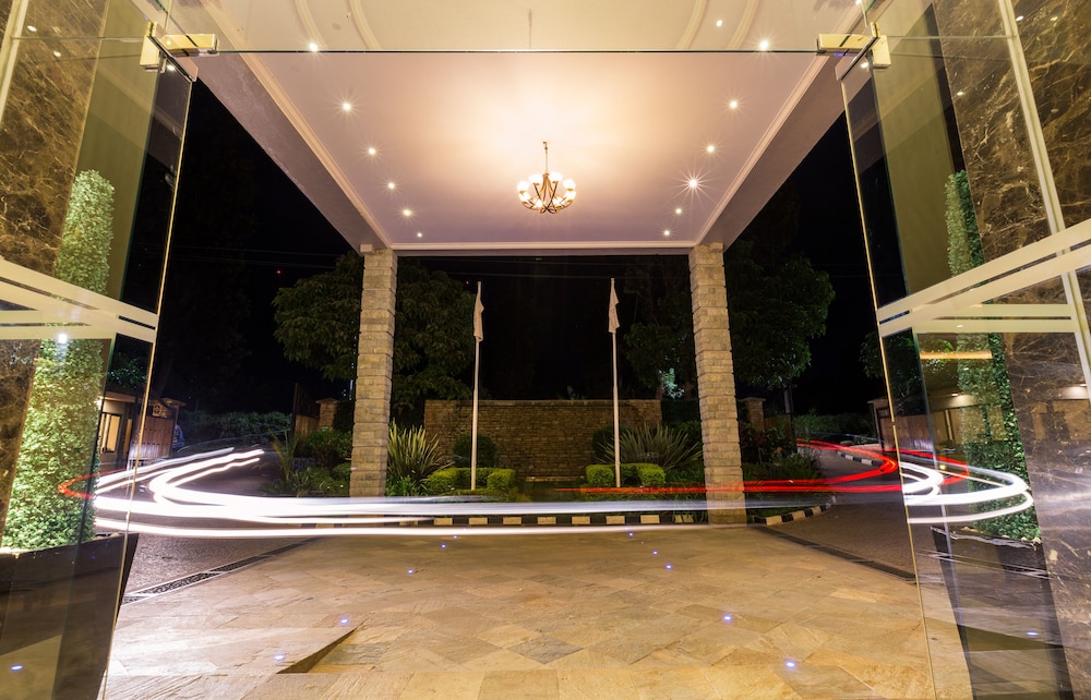 Alba Hotel Meru 26/50