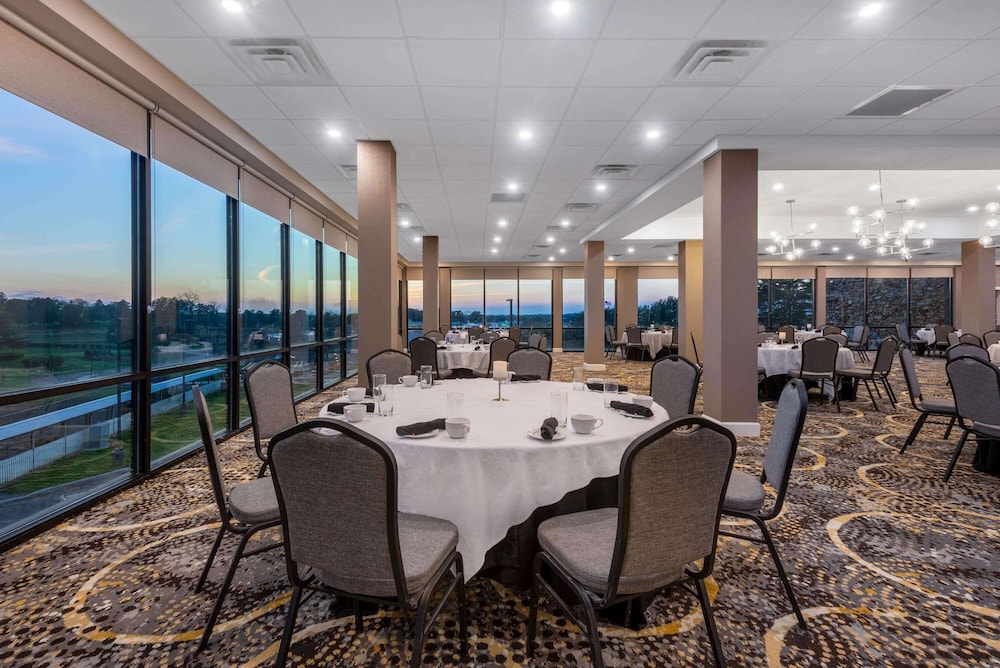 Wyndham Lancaster Resort and Convention Center 42/50