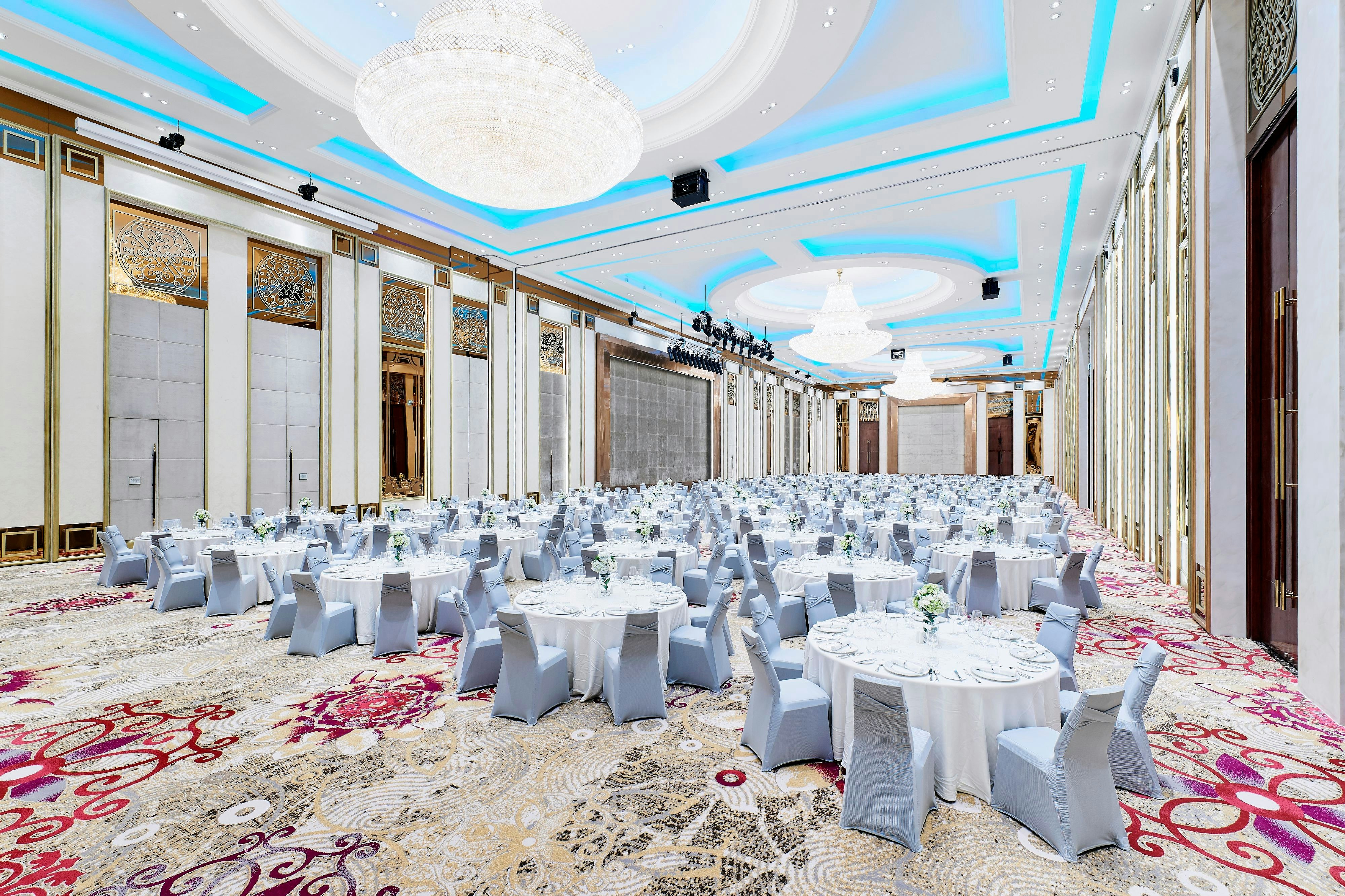 Sheraton Grand Danang Beach Resort and Spa 38/47