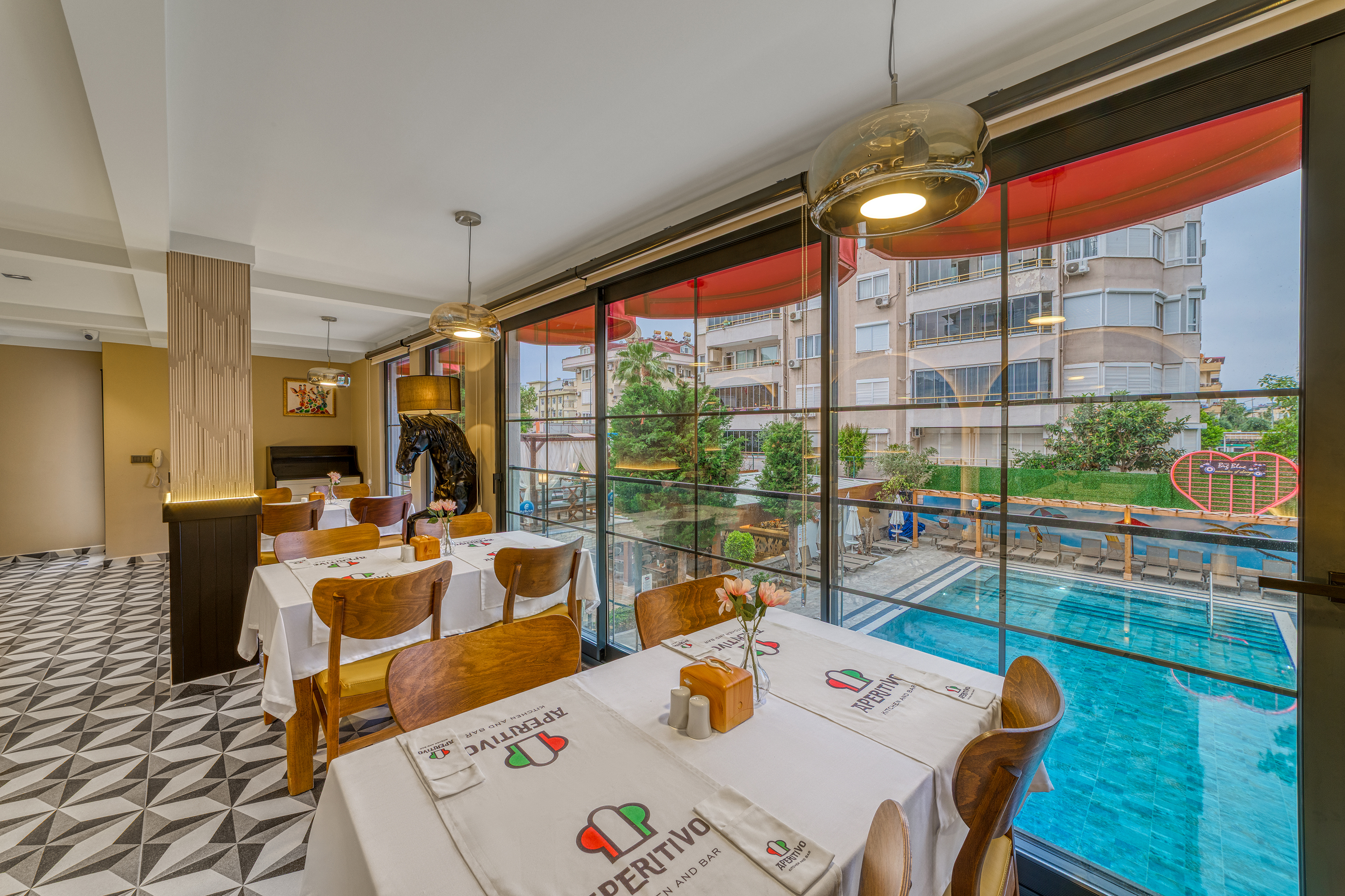 Club Big Blue Suite Hotel 37/50