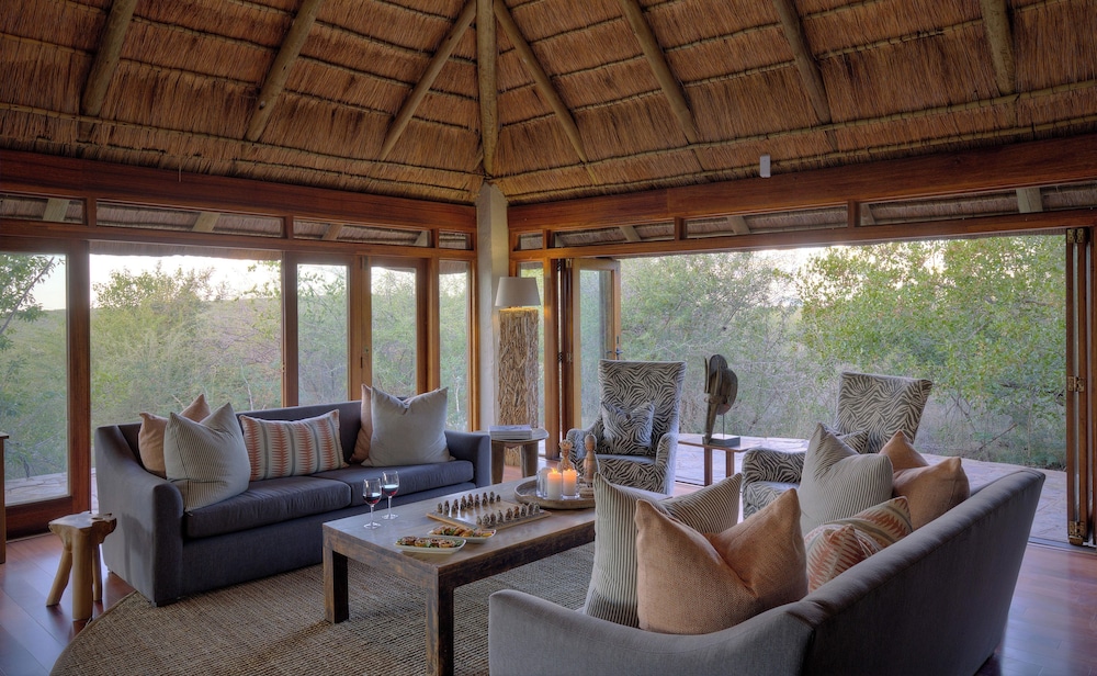 Rhulani Safari Lodge 37/76