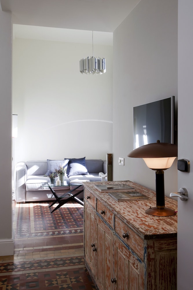 We Boutique Hotel 35/74