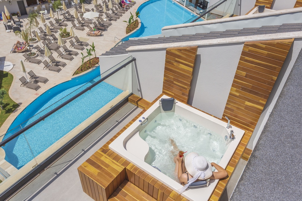 Orka Sunlife Hotel Resort Aquapark 74/83
