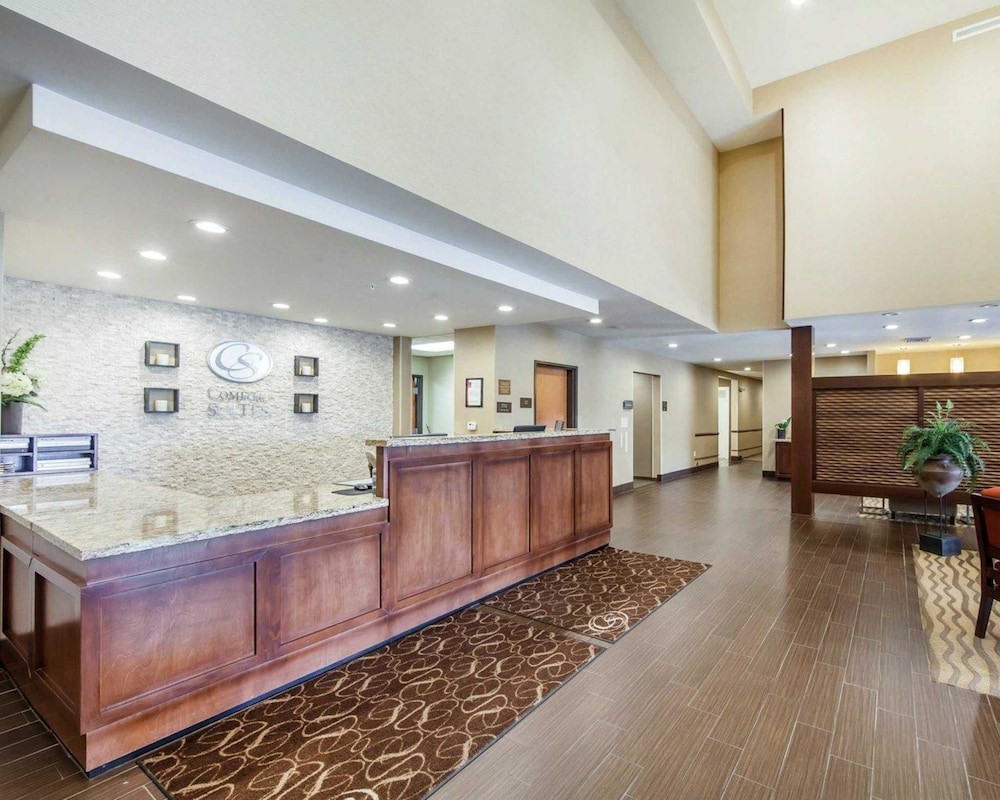 Comfort Suites Marietta Parkersburg 6/49