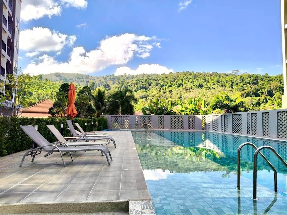 Beehive Boutique Hotel Phuket 46/50