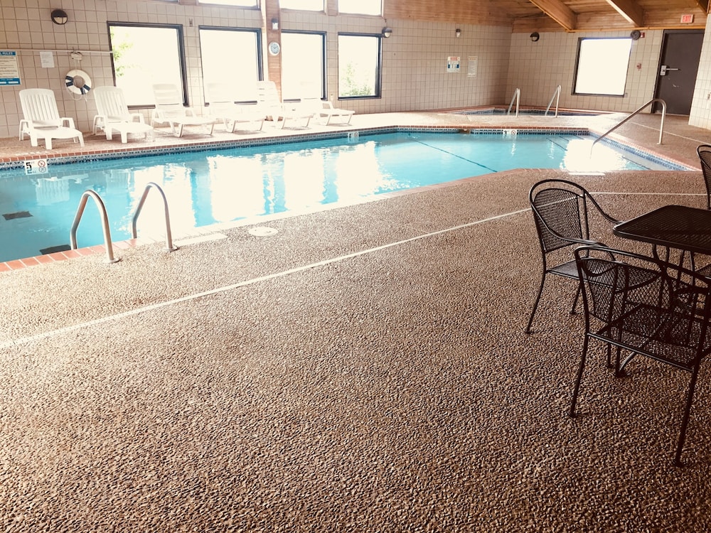 Regency Inn And Suites 46/51