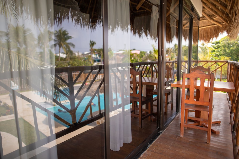 Hotel & Beach Club Ojo de Agua 34/49