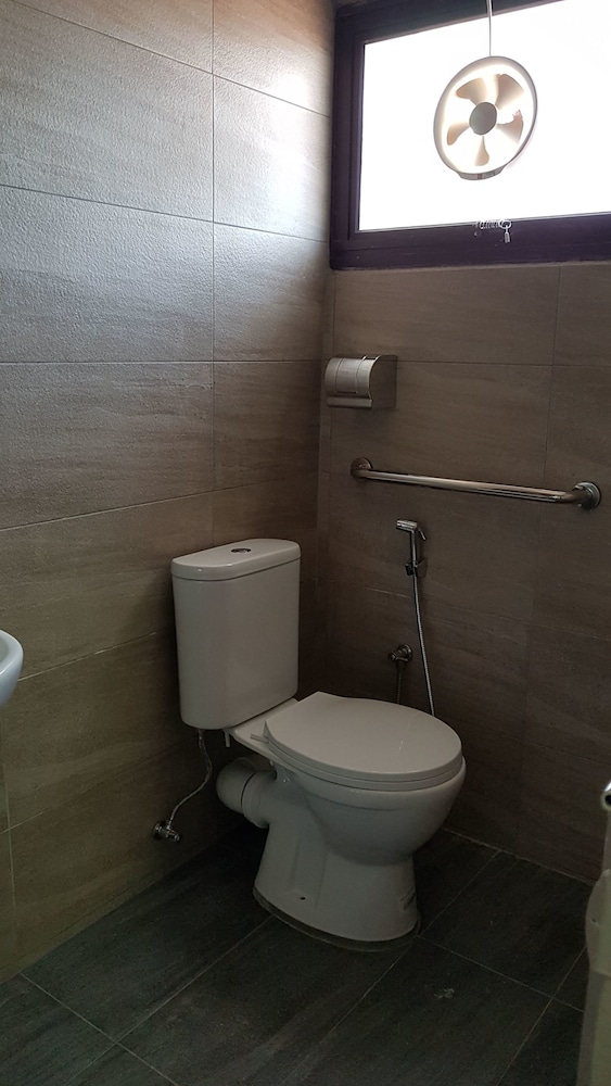 Ymca International Hostel 24/56
