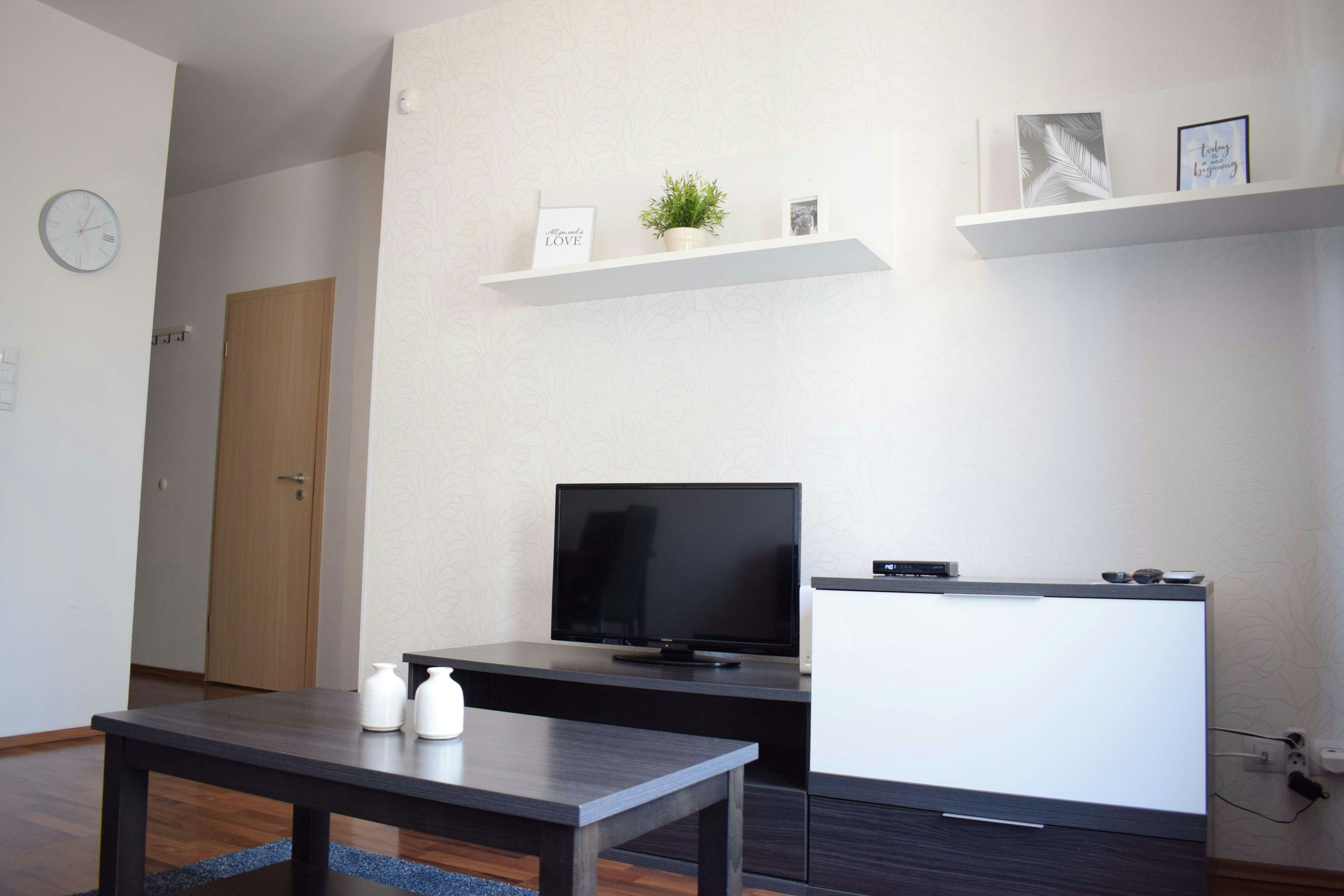 CORVIN CENTER SUITES 72/87