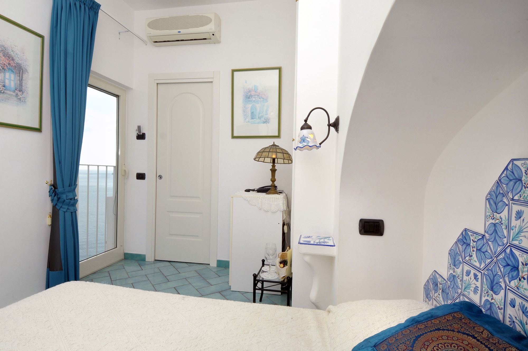 SUPERIOR, DOUBLE BED, SEA VIEW